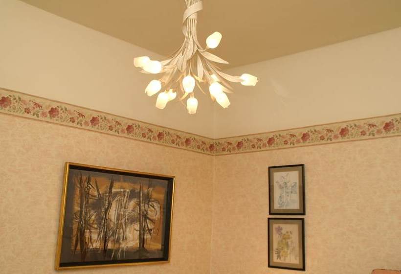 Yew Tree Cottage Bed And Breakfast