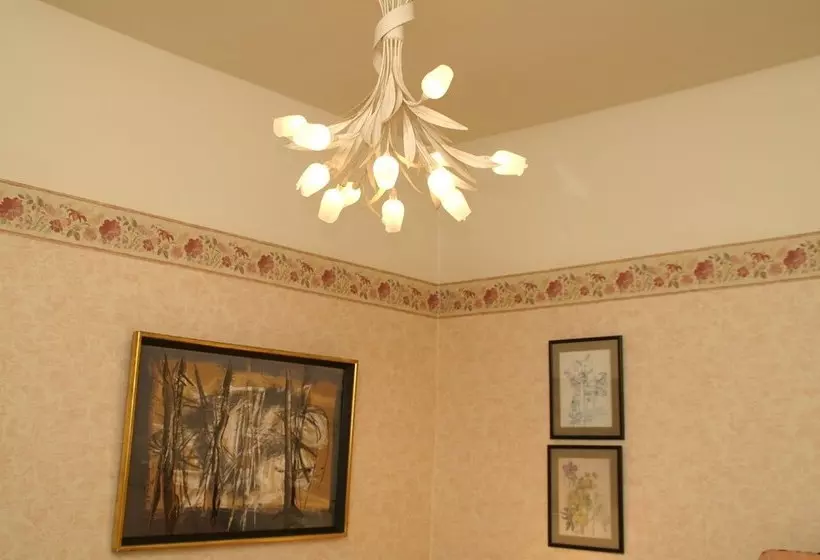 Yew Tree Cottage Bed And Breakfast