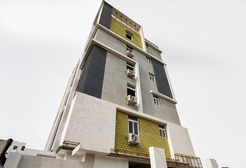 בית מלון כפרי Oyo 40630 Sriman Inn