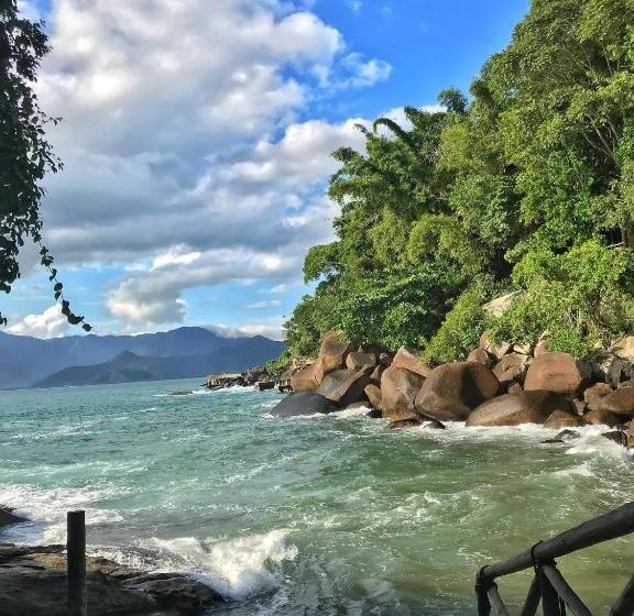 Alebahli Hostel Ilhabela by Alebahli