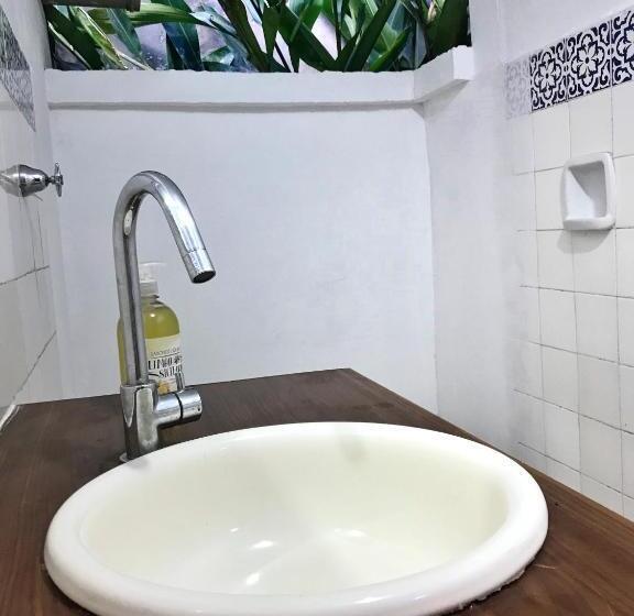 Alebahli Hostel Ilhabela by Alebahli