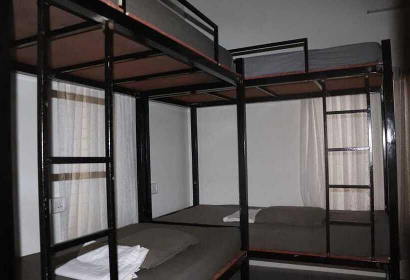 هاستل Katsura Varkala