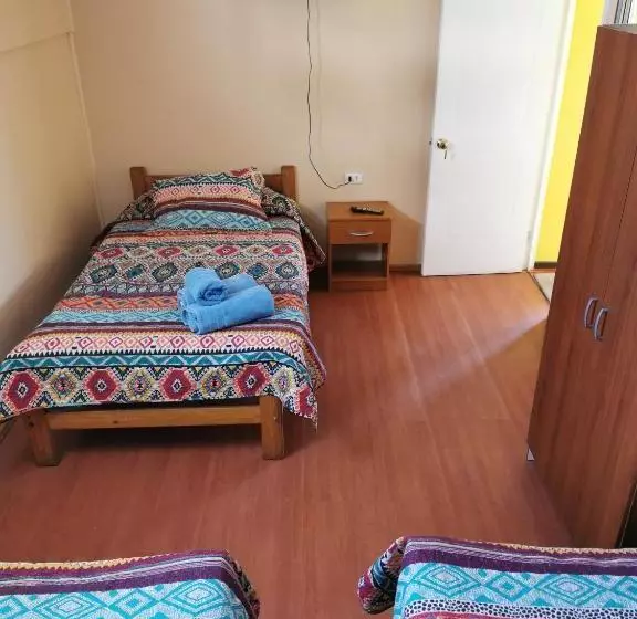 ユースホステル Hostal Luna Del Mar 840b