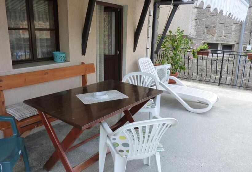 پانسیون Guest House Zhelevi