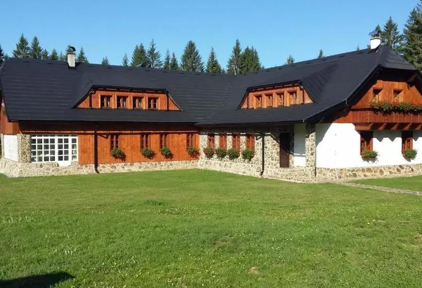 Majatalo Penzion Nad Kvildou