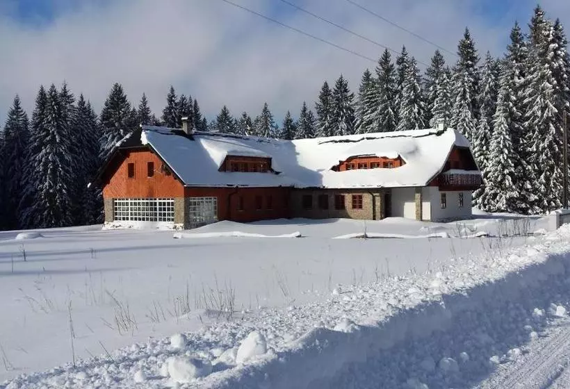 Majatalo Penzion Nad Kvildou