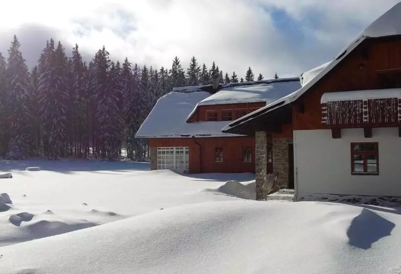 Majatalo Penzion Nad Kvildou