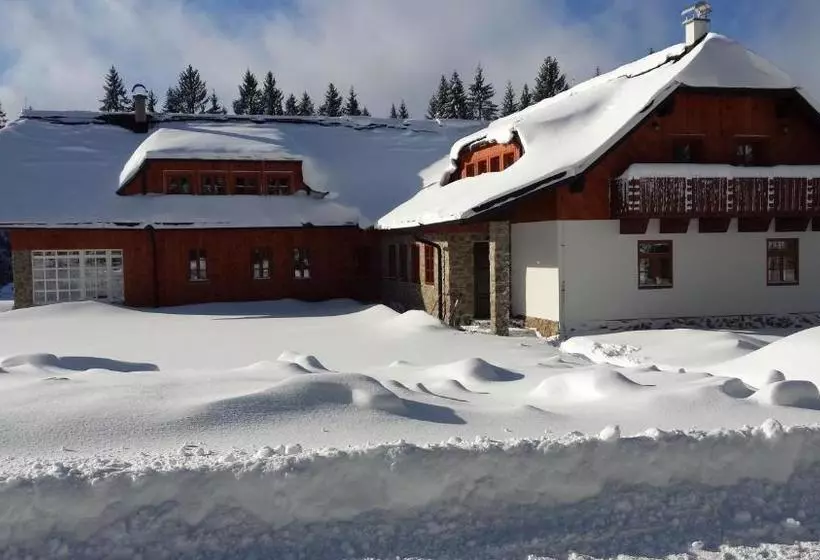 Majatalo Penzion Nad Kvildou