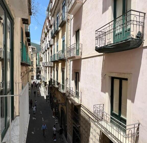 پانسیون Salerno Costa D Amalfi Suite