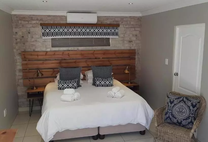 Majatalo Touching Senses Garden Cottages