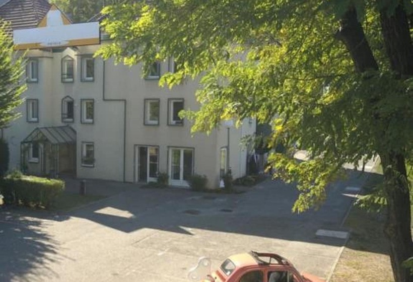 فندق Hôtel Grenoble Voreppe