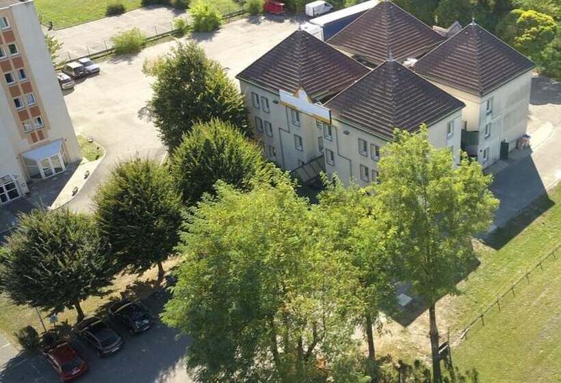 فندق Hôtel Grenoble Voreppe