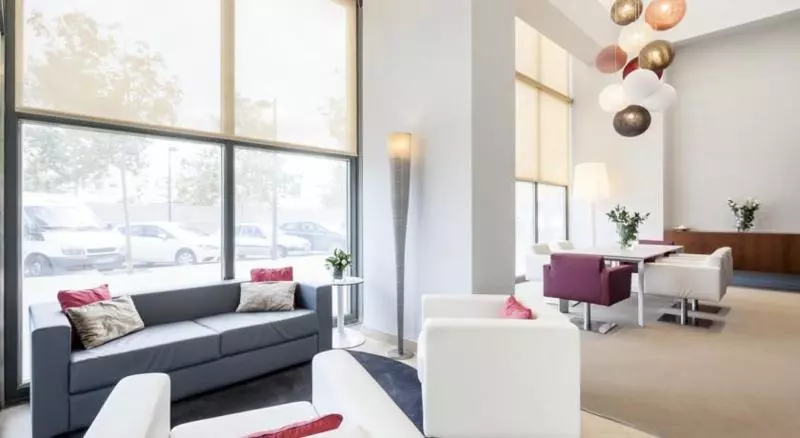 فندق Ilunion Valencia 3