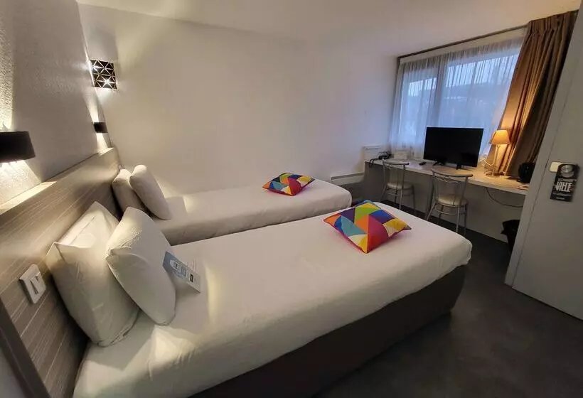 בית מלון כפרי Kyriad Bellegarde  Genève