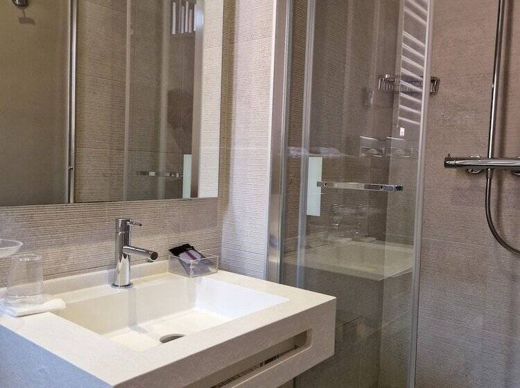 هتل La Villa Tosca