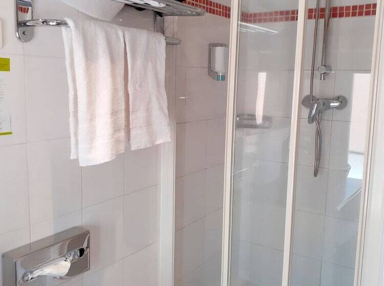 هتل La Villa Tosca