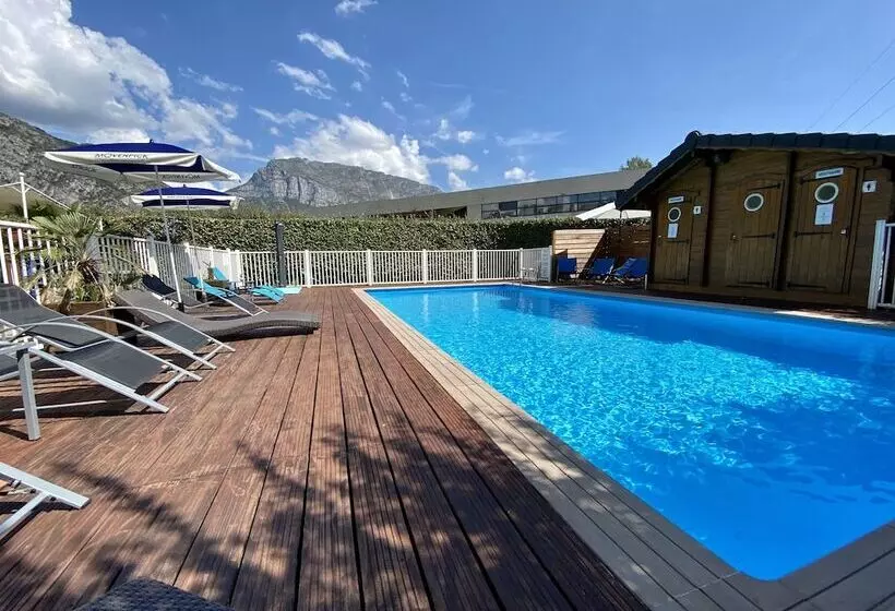 فندق Le Neron Logis