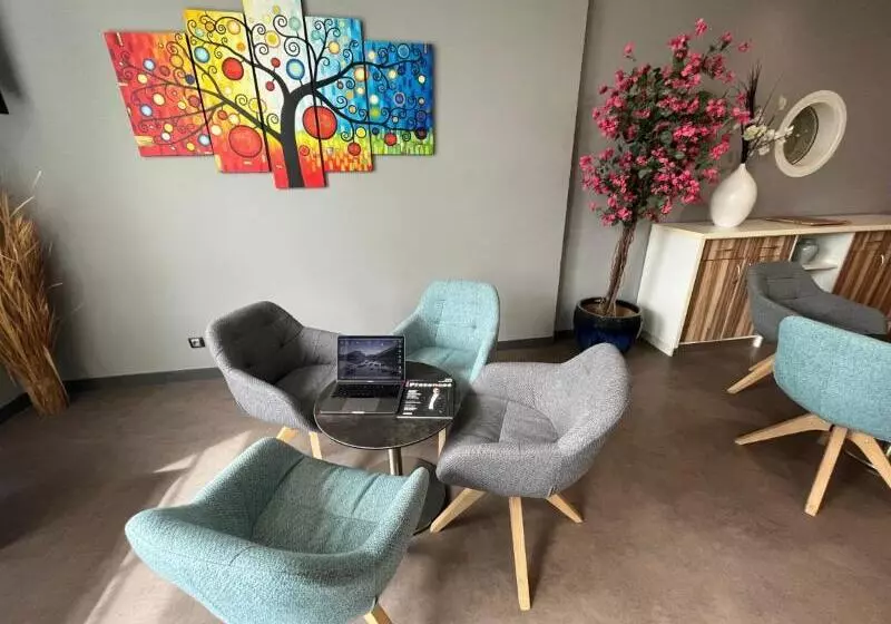 فندق Le Neron Logis