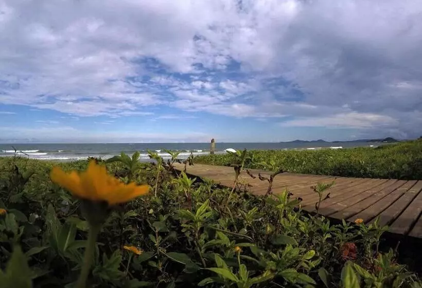 בית מלון כפרי Pousada La Luna   Frente Mar