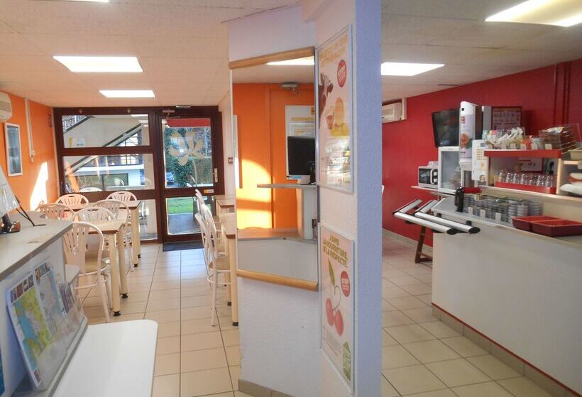 هتل Premiere Classe Brest Gouesnou Aeroport