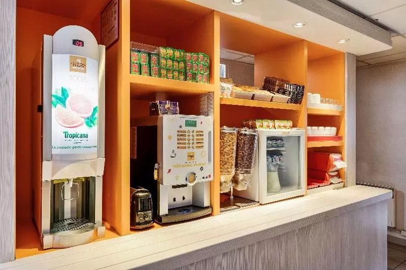 Отель Première Classe Montélimar Nord A7