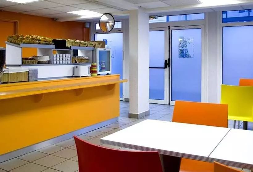 Hotel Premiere Classe Paris Ouest Nanterre La Defense