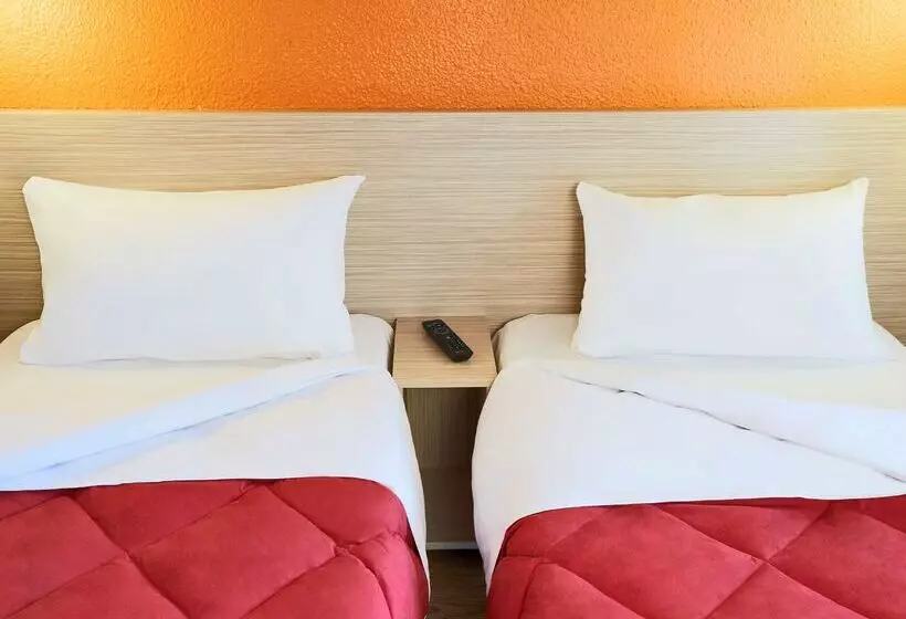 Hotel Premiere Classe Paris Ouest Nanterre La Defense