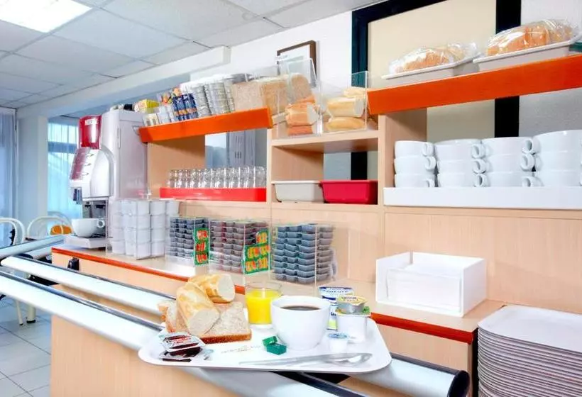 Отель Première Classe Rennes Est  Cesson