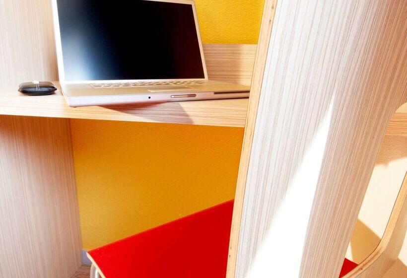 ホテル Premiere Classe Villeneuve Saint Georges  Creteil Sud