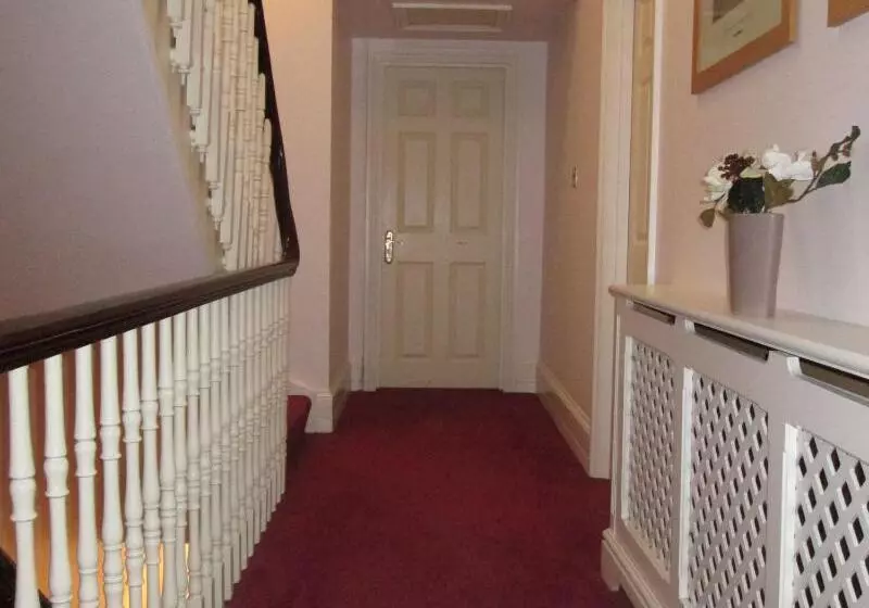 בית מלון כפרי The Brompton