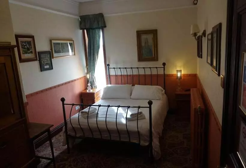 בית מלון כפרי The Butlers