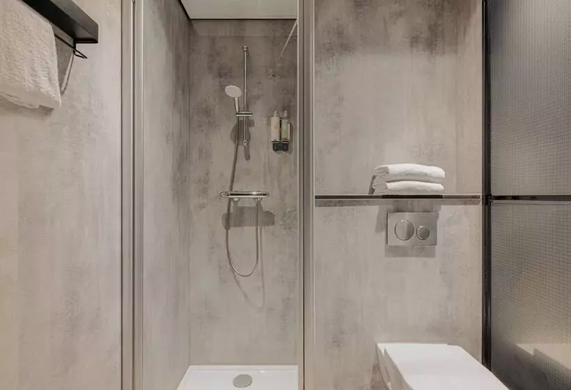 Отель The Ed Amsterdam