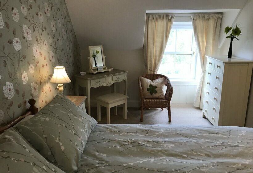 فندق The Struan Inn Self Catering Lodge