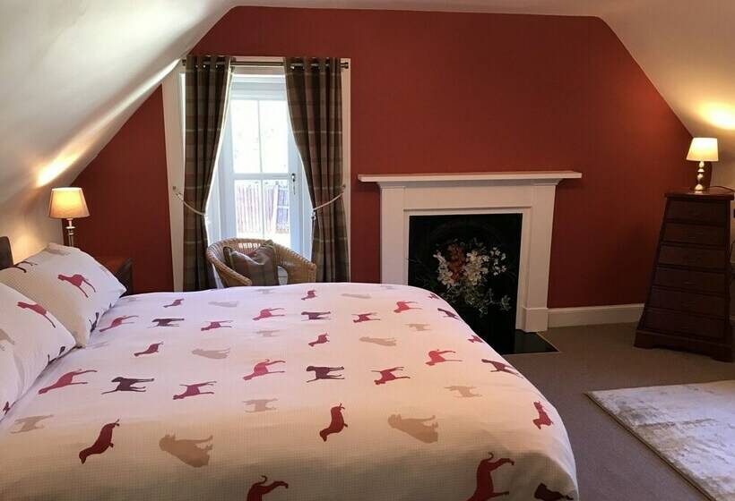 فندق The Struan Inn Self Catering Lodge