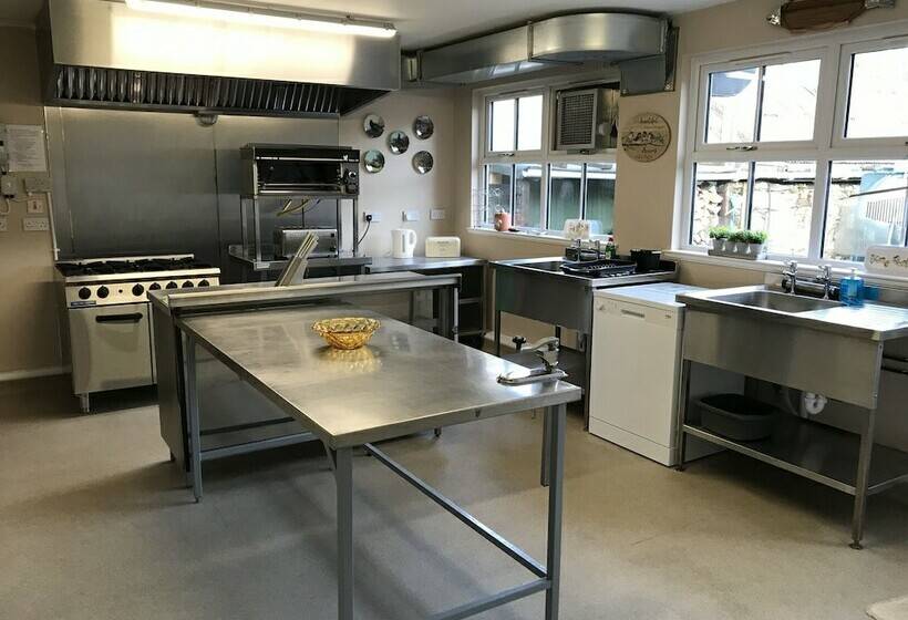 فندق The Struan Inn Self Catering Lodge