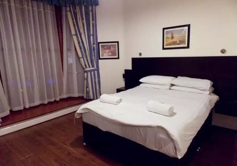 ホテル The Victorian House