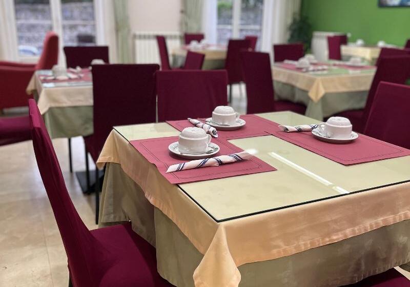 酒店 Villa De Llanes