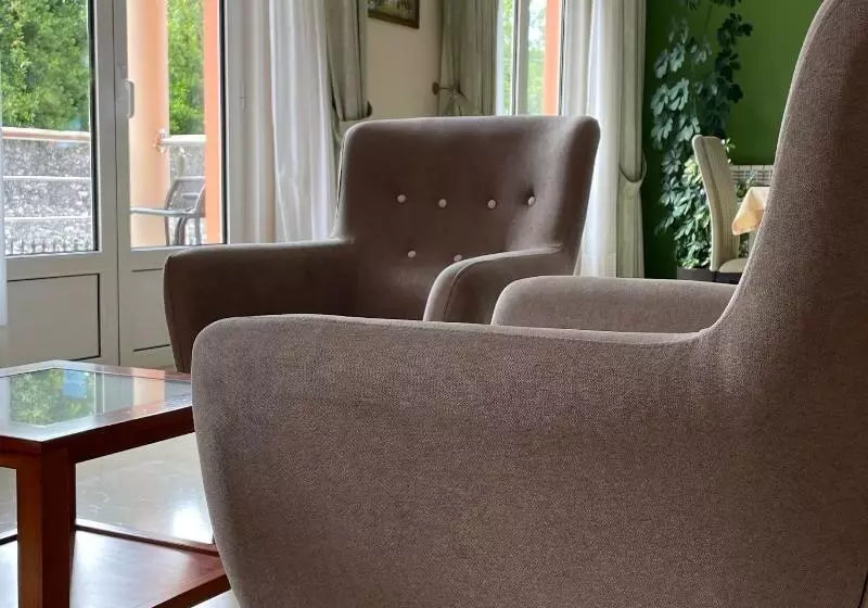 هتل Villa De Llanes