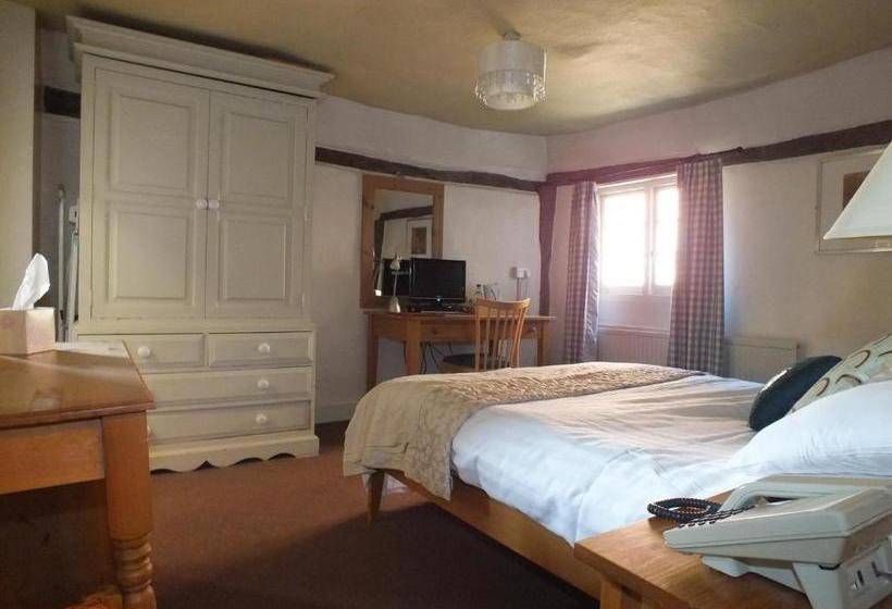 فندق صغير White Horse Inn