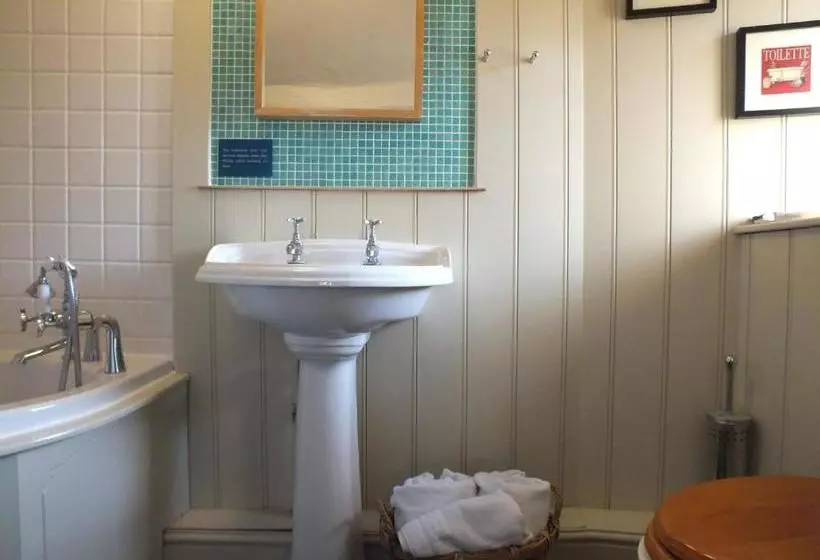 Retkeilymaja White Horse Inn