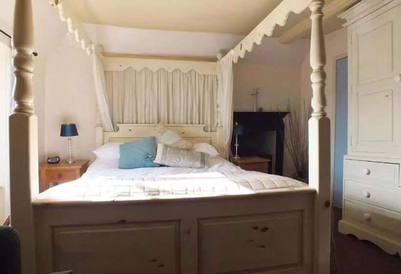 Retkeilymaja White Horse Inn