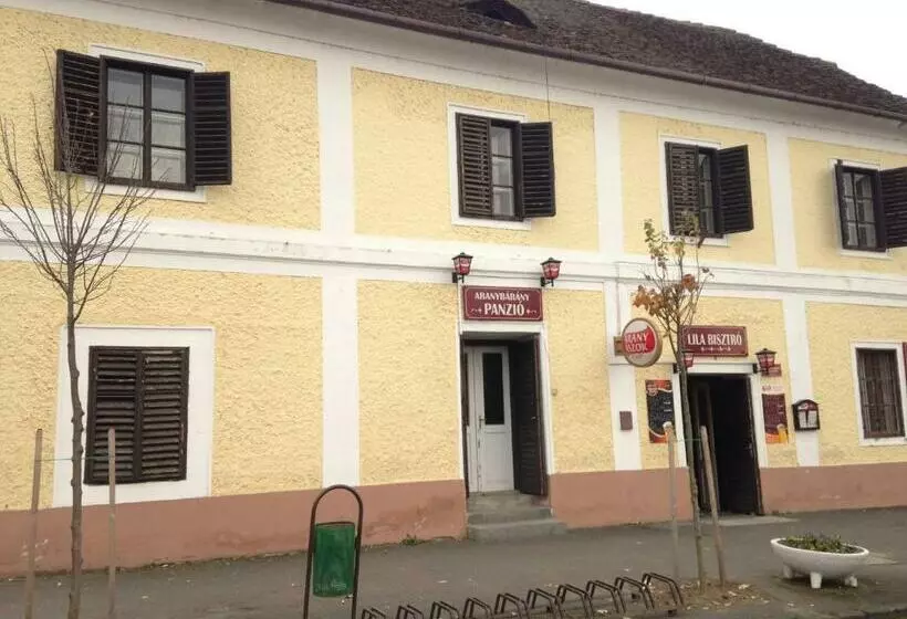 Aamiaismajoitus (B&B) Arany Bárány Vendégfogadó