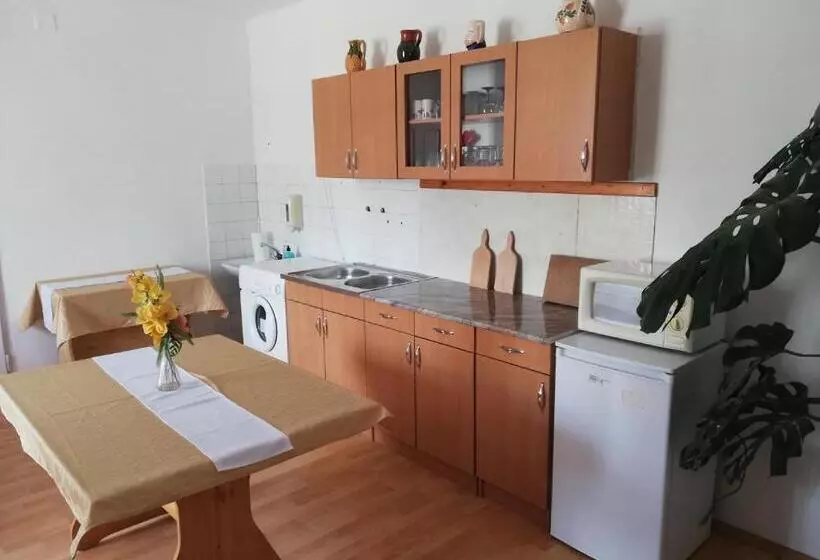 Aamiaismajoitus (B&B) Arany Bárány Vendégfogadó