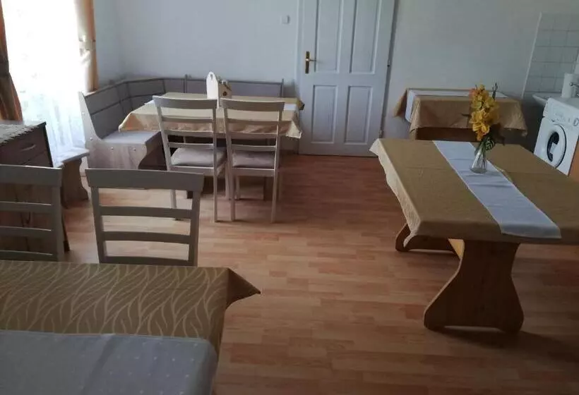 Aamiaismajoitus (B&B) Arany Bárány Vendégfogadó