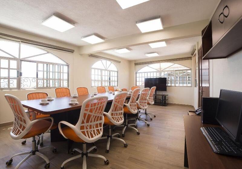 فندق Colonial Acopinalco Inn