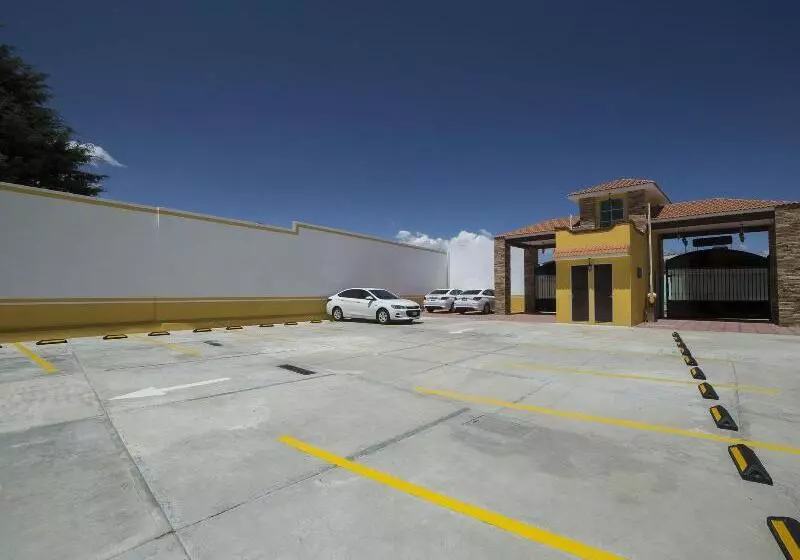 Hotelli Colonial Acopinalco Inn