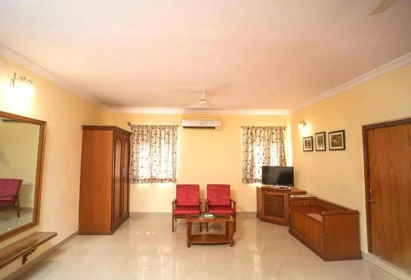 ホテル Nilambag Palace