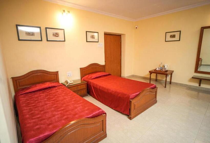 בית מלון כפרי Nilambag Palace