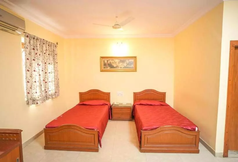 ホテル Nilambag Palace