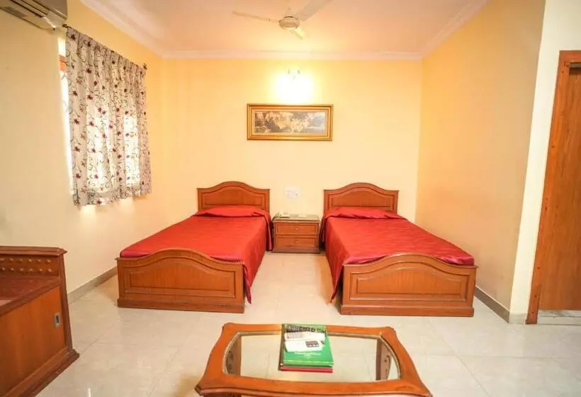 ホテル Nilambag Palace